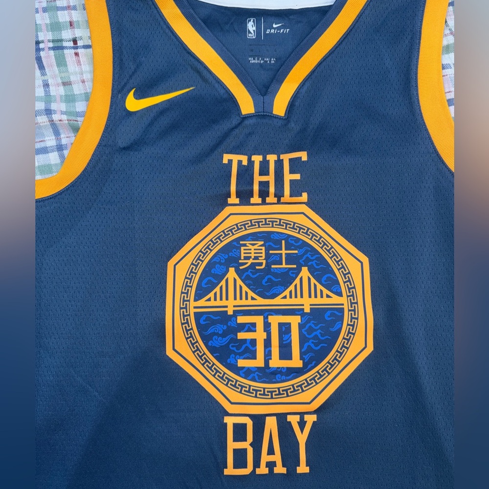 Nike Golden State Warriors Steph Curry China NBA Jersey
Size 48 / Large - Picture 3 of 7